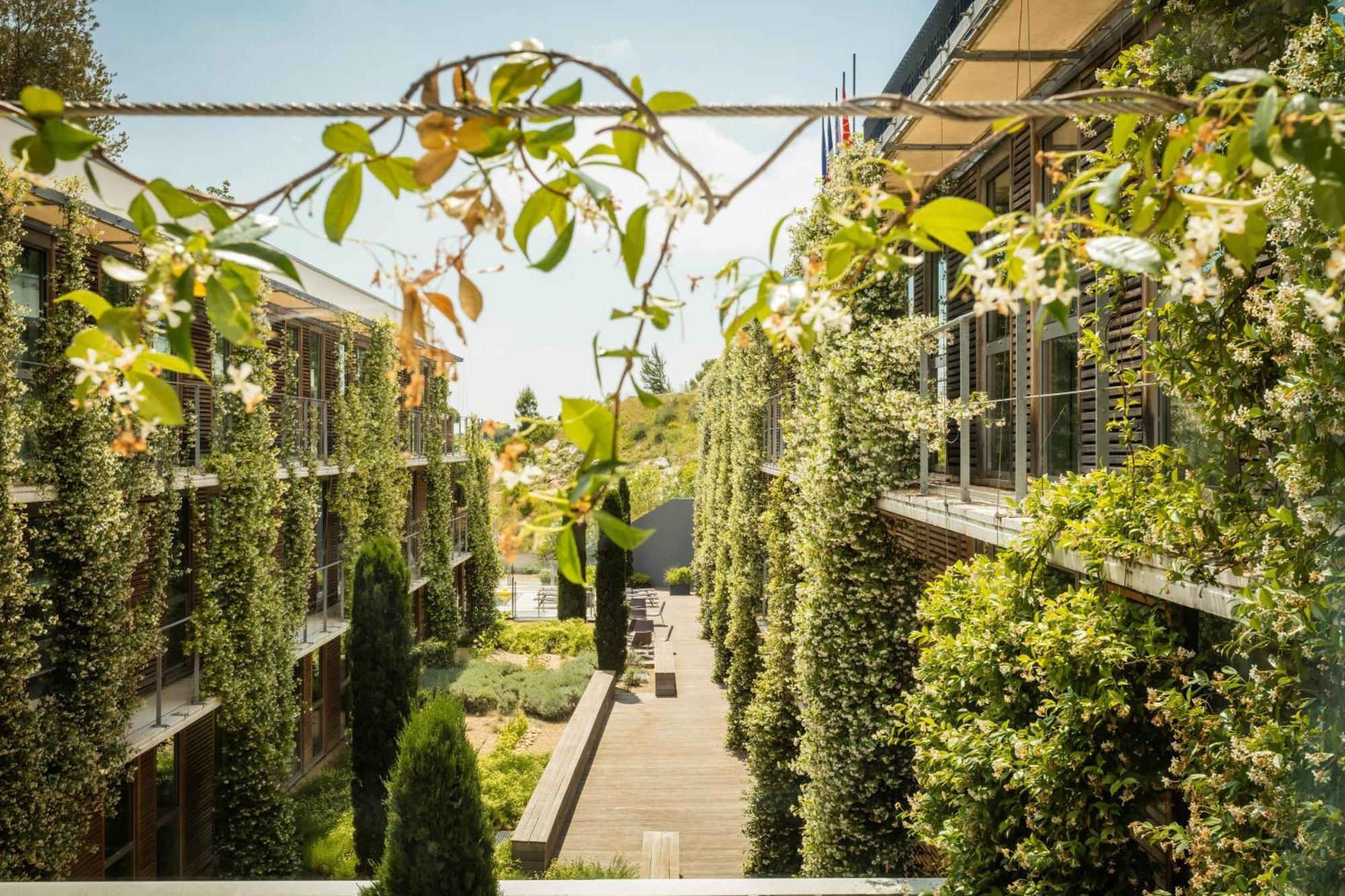 Hotel Courtyard By Marriott Montpellier Exterior foto