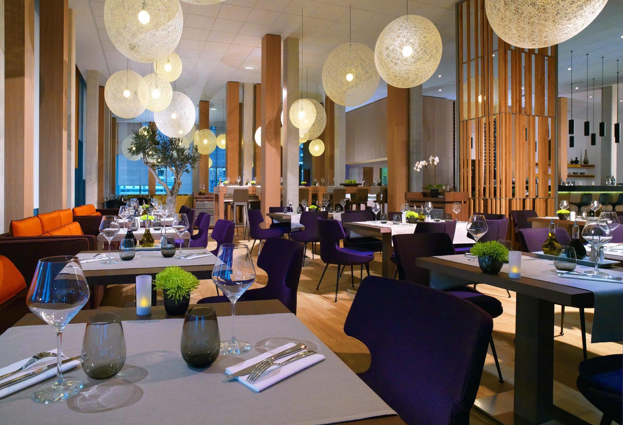 Hotel Courtyard By Marriott Montpellier Restaurant foto